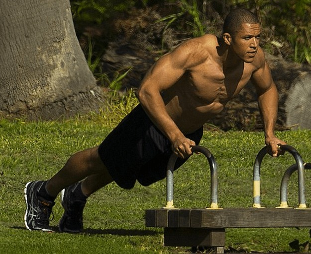 The hunk has got a drool-worthy body Image Source: Diimex via Daily Mail Australia 